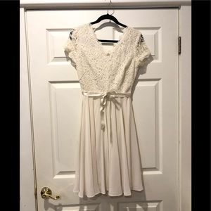 2/$30 Lace and chiffon dress